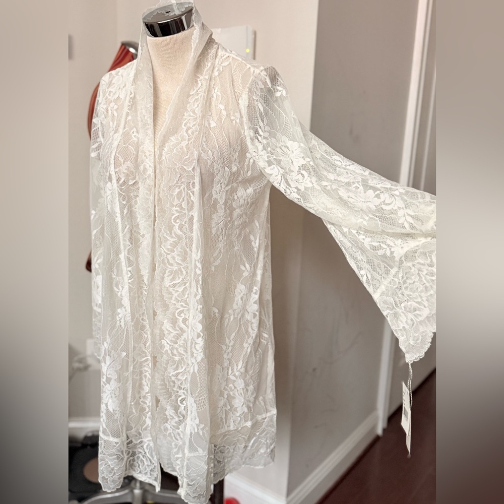 Jonquil by Diane Samandi Lace Robe Sz S/P